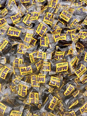 Dad&#39;s Root Beer Barrels - Rootbeer Barrels Hard Candy - 2 Pounds Bulk Bag (Approximately 100 count) - Old Fashioned Candies - Individually Wrapped Dad&#39;s Root Beer Barrels