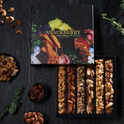 Nuts Gift Basket, Gourmet Snack Box,in Elegant Box, Gift Set For, Birthday Party, Care Package, Sympathy, Healthy Gift, Gift for Men and Women. Kosher, Snackberry (Single)
