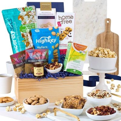 Healthy Food Gift Basket Classic by GourmetGiftBaskets.com