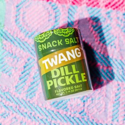 Twang Twangerz Flavored Salt Snack Topping  Perfect for Popcorn, Fruit, Veggies &amp; More!  Gluten Free, Vegan, All Natural  Gift Pack of 5, 1.15 oz. by Lyza's Sweets &amp; Treats (1.15 oz., Dill Pickle)