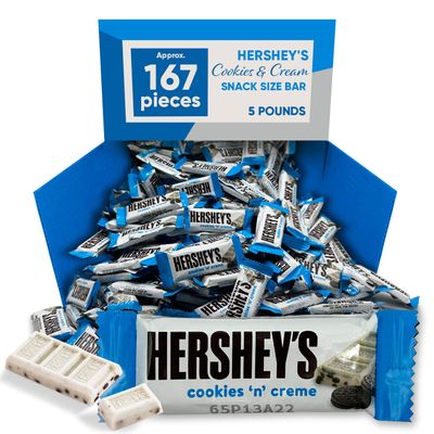 Chocolate Snack Size Bar Cookies and Creme 5 pounds approx 167 pieces of Perfect Holiday Treats for Adults and Kids - Individually Wrapped Bulk Chocolate Candy - Ideal for a sweet and crunchy treat
