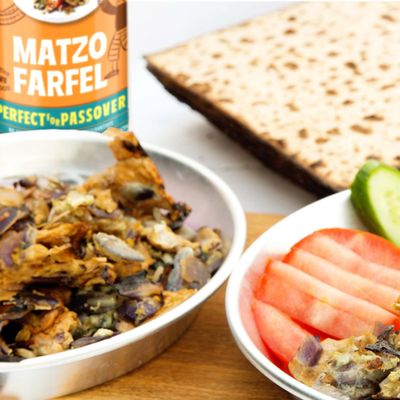Manischewitz Matzo Farfel, 14oz (3 Pack) Resealable Canister, Sodium Free, No Artificial Colors or Flavors, Non GMO, Kosher For Passover &amp; Year Round