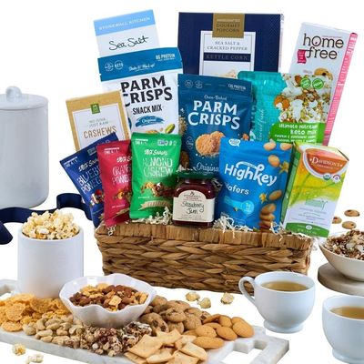 Healthy Food Gift Basket Deluxe by GourmetGiftBaskets.com