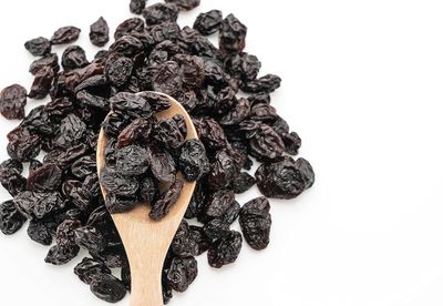 Anna and Sarah 5 Lbs Natural Dried Black Jumbo Raisins, Natural and Healthy Snack, Premium Quality,Kosher, in Resealable Bag 80 Oz
