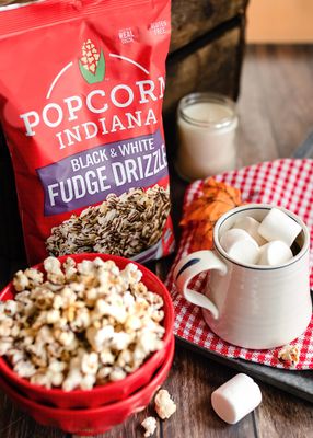 Popcorn Indiana Black &amp; White Fudge Drizzle - Gourmet Chocolate Popcorn Snacks in Individual Bags, 6 Oz (6 Pack)