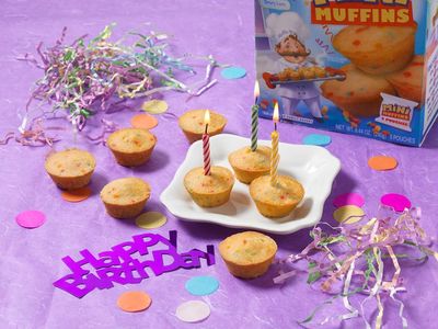 Little Debbie Birthday Cake Mini Muffins, 5 Pouches, 8.44 OZ Box