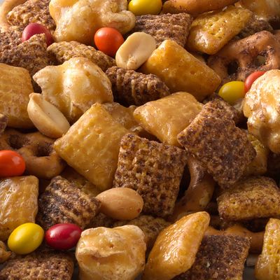 Chex Mix Indulgent Turtle Snack Mix, 8 oz (Pack of 6)