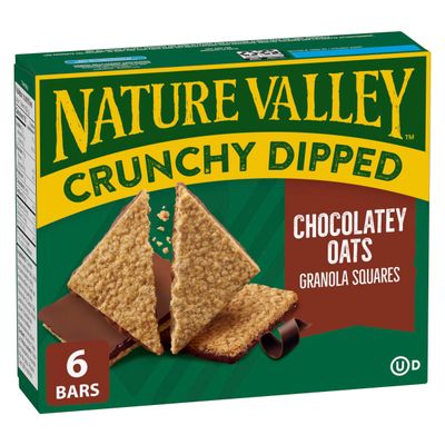 Nature Valley Crunchy Dipped Chocolatey Oats Granola Squares, 132g/4.6 oz. (Imported from Canada)