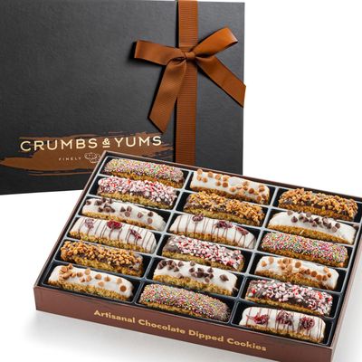 Cookies Gift Basket - 18 Gourmet Chocolate Covered Biscotti with Assorted Toppings - Assorted Food Gift Box for Christmas, Thanksgiving, Fathers Day, Mothers Day, Family, Sympathy, Men &amp; Women.