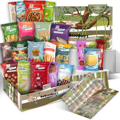 Maxi Snack Box  Extraordinary Present for Special Moments  Multipack Hamper Gift of Sweet Candy  American Alike Old Fashioned Retro Turkish Treats  Green Jungle Themed Box  21 Full-Size Snacks