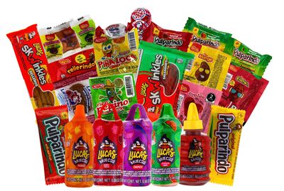 Lucas &amp; Mexican Candy Combo Mix (50 Count), Variety of Sour, Sweet, Spicy, Include Lucas Baby Powder, Lucas Muecas, Skwinkles, Gusano, Vero, Pulparindo, Azteca, De La Rosa by LookOn