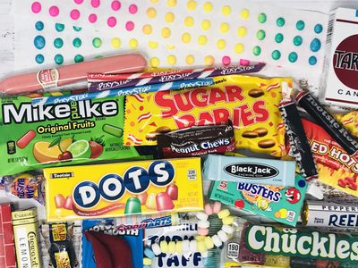 RETRO CANDY YUM  1962 63rd Birthday Gift Box Nostalgic Candy Mix from Childhood for 63 Year Old Man or Woman Born in 1962 Jr