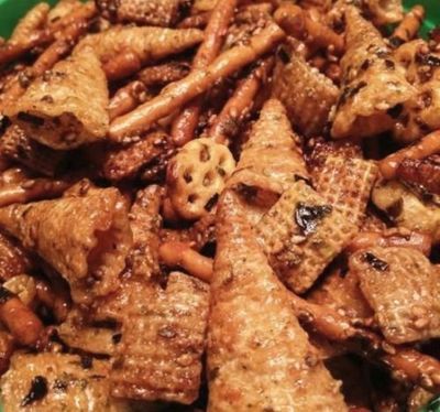 Hawaiian Local Style Furikaka Party Mix in Family-Size 22 Oz. Container