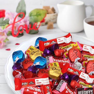 Valentine's Bulk Chocolate Candy Variety 3 Pound - 210 Pieces Bulk Chocolate Valentines Themed Candy For Classroom Candy Exchange, Parties, Valentine's Gifts, Snacks & Treats