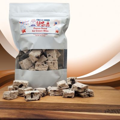 Freeze Dried Ice Cream Bites - Cookies &amp; Cream Flavor - Freeze Dried Ice Cream Candy for Kids &amp; Adults - Perfect Snack for Hiking, Camping &amp; Party - Does Not Melt