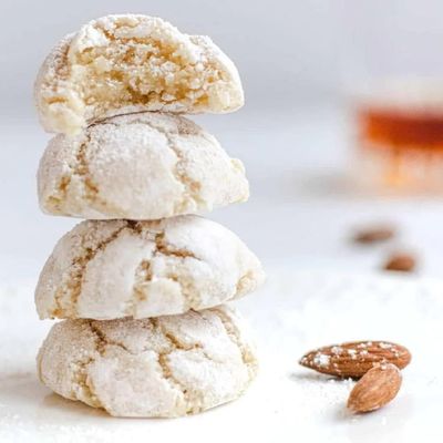 Andy Anand Gourmet Italian Amaretti Cookies 20 Assorted Pieces, Chocolate, Peach, Orange, ... over 8 Flavors, Soft Almondy Made in Italy, Gluten-Free, Beautiful Gift Box Luxurious Decadence 10 oz