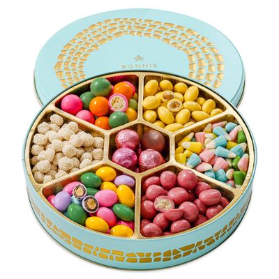 Easter Snack Gift Box Variety Candy Mix Gift Basket  Spring Candy, Almonds, Chocolate, Gummies, Gourmet Food  Care Package, Treat Assortment for Adults, Families, Kids  Bonnie and Pop