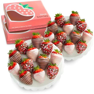 A Gift Inside 24 Love Berries Chocolatey Covered Strawberries, Strawberry, 1 Count