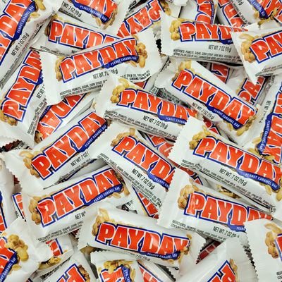 PayDay Peanut and Caramel Snack Size Candy Bars - Bulk Individually Wrapped - 4 Pound