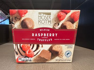 Moser Roth Belgian Raspberry Flavored Truffles, 8.81 oz 1 Box