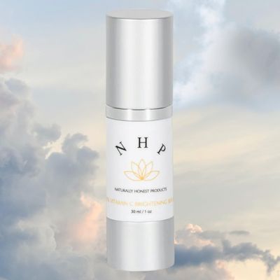 Naturally Honest Products 15 Vitamin C Brightening Facial Serum, Dark Spot Corrector, Hydrate Reduce Wrinkles, Ferulic acid and vitamin E, Fragrance Free, 1 oz
