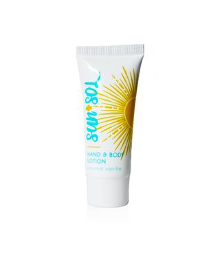 World Amenities - Sun Sol Bulk Luxurious Hand Body Lotion With Warm Coconut Vanilla Fragrances, Travel Size Toiletries, Mini Hotel Amenities, 0.7 oz, 300 Count