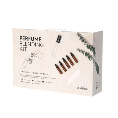 OurHands Perfume Making Kit Create Your Own Signature Perfume with 5 Premium Fragrance Oils, Perfumers Alcohol, Reusable Glass Atomiser, and Custom Naming Stickers