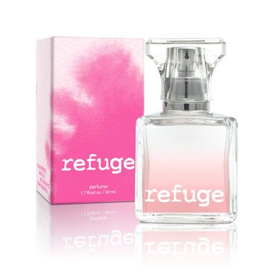 CHARLOTTE RUSSE Refuge Perfume Spray - Fresh Fruity Floral Fragrance for Daytime Wear, Evening Wear and Special Occasions - Raspberry, Peach, Apple, Sandalwood - 1.7 oz 50 ml