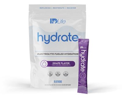 IDLife Grape Hydrate Drink Powder - Instant Electrolyte Fueled Hydration with Vitamins, MCTs Minerals for Vital Nutrients - 15 Sticks per Bag