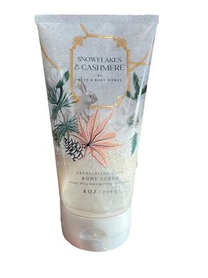 Bath Body Works Bath and Body Works Fragrance Gift Sets (Snowflakes Cashmere Scrub)