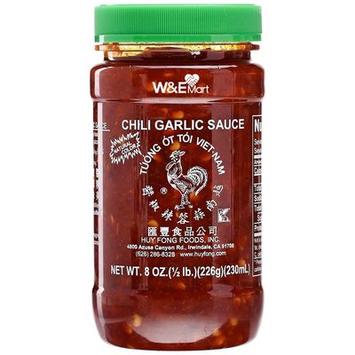 Chili Garlic Sauce, 8 oz (1 Pack) - Premium Spicy and Flavorful Asian Condiment, Ideal for Cooking, Dipping, and Enhancing Dishes