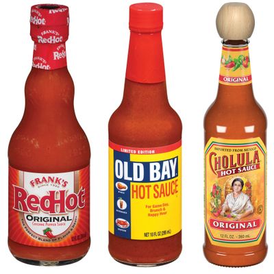 Hot Sauce Variety Pack, Great Hot Sauce Lover Gift Set, Flavors Include Frank&#39;s RedHot Original, OLD BAY, and Cholula Original, 34 fl oz
