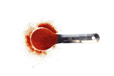 La Chinata. Hot Smoked Paprika Powder. 70g (2.47oz). Includes a La Chinata Smoked Hot Sauce sample packet