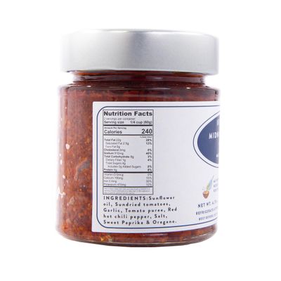 Arroyo Kitchen Midnight Spice, Authentic Spicy Italian Sauce, Oil Blend of Sundried Tomato, Garlic &amp; Italian Spices, All Natural, Preservative Free, Clean Ingredients, Vegetarian, 4.7 fl. oz (1 Pack)