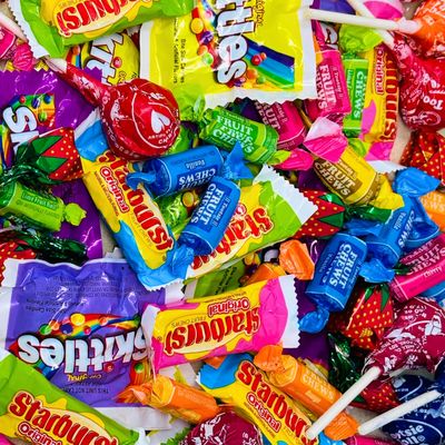 Assortit Candy Variety Pack Bulk Candy Bag - 8 Pound Mix of Individually Wrapped Sweets for Parties, Celebrations &amp; Pinatas - Assorted Treats for All Occasions - Bulk Candy Assortment for Sharing