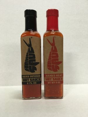 Hank Sauce Hank&#39;s Herb Infused and Hank&#39;s Heat Hot Sauce 2 Pack
