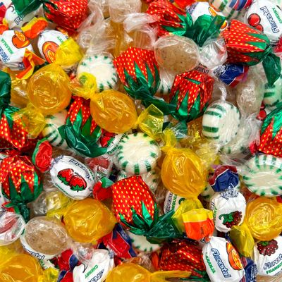 Hard Candy Assortment 2-Pound Bag Strawberry Bon Bons, Starlights, Assorted Fruit, Butterscotch Old- Fashioned Hostess Mix