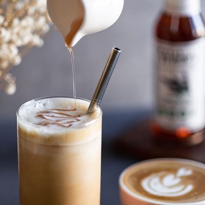 Wbry Lavender Syrup - 16.4oz (468g), Natural Coffee Syrup, Organic Snow Cone Syrup for Drizzling in Shaved Ice, Lattes, Tea &amp; Soda, Non-GMO, Dye-Free &amp; Vegan Syrups - 12 Servings Per Bottle