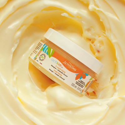 Activilong Actikids Topping Curl Cream - Light Melting Cream to Sculpt and Redefine Your Kid s Curls - Enriched with Organic Sweet Almond Oil and Mango Butter - Non-GreasyLeaves No Flakes - 300 ml.