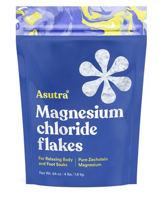 ASUTRA Magnesium Chloride Bath Flakes, 4 lbs - for Relaxing Foot Body Soaks, Epsom Salt Alternative, Rapid Absorption