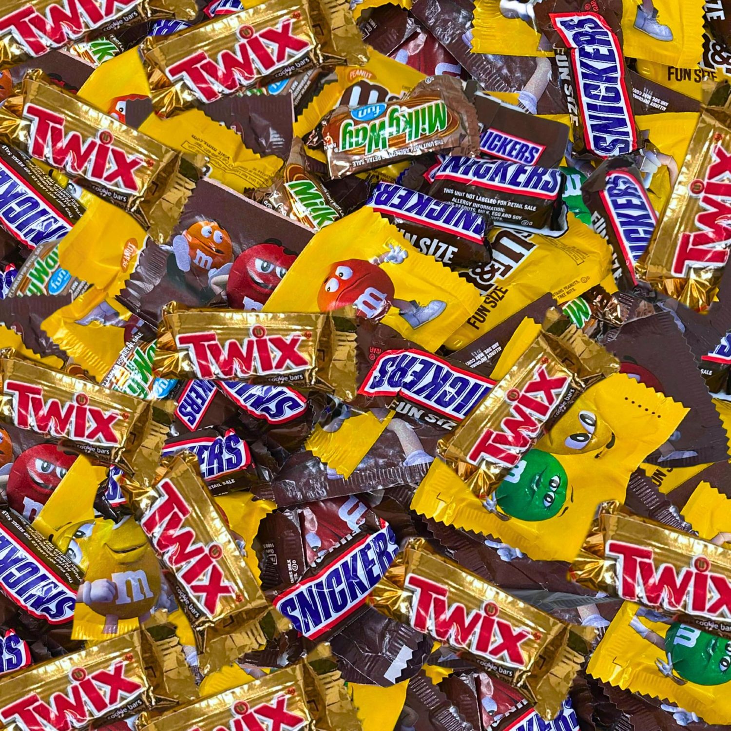 Assortit X Mars Collab Holiday Mix Peanut Chocolate Sampler Assorted Fun Size Variety Pack Snickers, Peanut MMs, Twix, Milky Way (1.5 lbs)