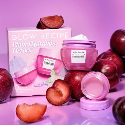 Glow Recipe Plum Hydration Heroes Holiday Kit - Plum Plump Hyaluronic Acid Cream (50ml) Ultra Moisturizing Gloss Balm (15ml) - Hydrate, Plump, and Balance Dry Skin Parched Lips - Vegan Set (2-Pc)