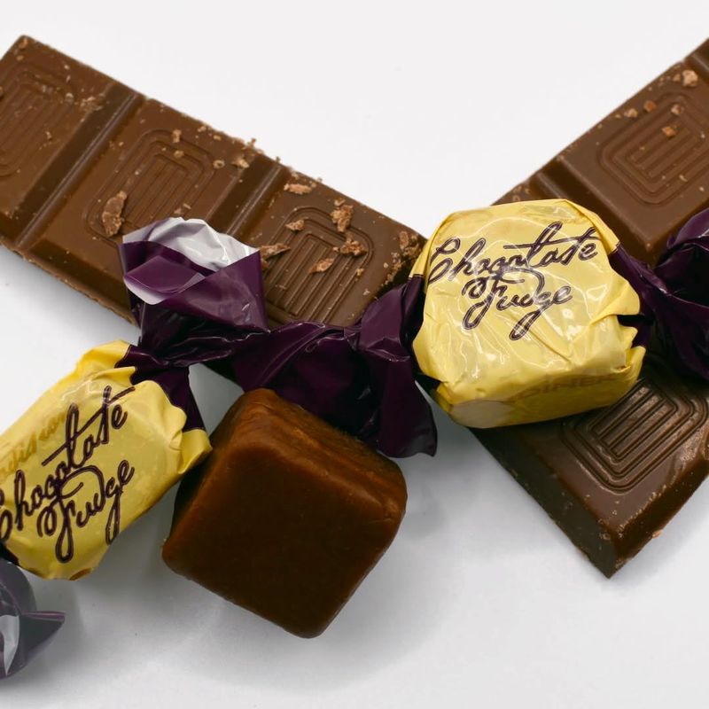 Gardiners of Scotland Handmade Fudge 300g Tin, Belgian Dark Chocolate Sea Salt Fudge