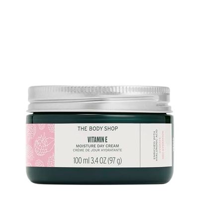 The Body Shop Vitamin E Moisture Cream - Fast Absorbing - Hydrates, Moisturizes and Protects - For All Skin Types - 3.4 oz