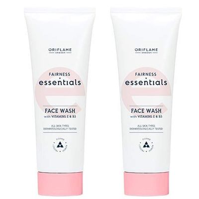 Oriflame Sweden ESSENTIALS Fairness Essentials Face Wash with Vitamins E B3 (Cleanse , Protect , Refresh) 125 ml (set of 2)
