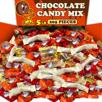 Bulk Chocolate and Candy Variety Pack, 5 Lb Assortment of Individually Wrapped Chocolate Bars, Peanut Butter Cups, Whoopers, Harribo, Kisses and More, Office and Party Candy Bag Appx 265 Pcs