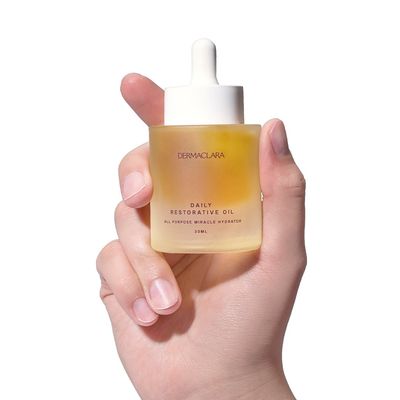 Dermaclara Daily Restorative Oil - Face Oil for Women Men with Jojoba Oil, Hydrating and Anti Aging with Nourishing Superfoods, Overnight Moisture for Youthful Glow - 30 ml