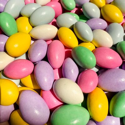 Jordan Almonds Candy - 1 Pound Pack - Candy Coated Almonds - Classic Wedding and Party Favor - Glaze Covered Pastel Colored Treat for Buffets and Gifts