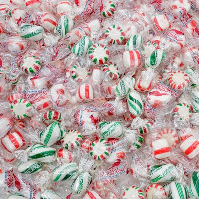 MINTS PEPPERMINTS Candy Variety Pack 3 lb - Bulk Candies in Resealable Bag, Individually Wrapped, Assortment of 5 Types of Candy