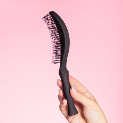 Gimme Beauty Vented Detangling Brush - Quick-Dry, Heat-Resistant Wet Brush for Thick or Thin Locks - Supports Healthy Hair - Flexible Curved Design for Fine Locks - Fine Hair